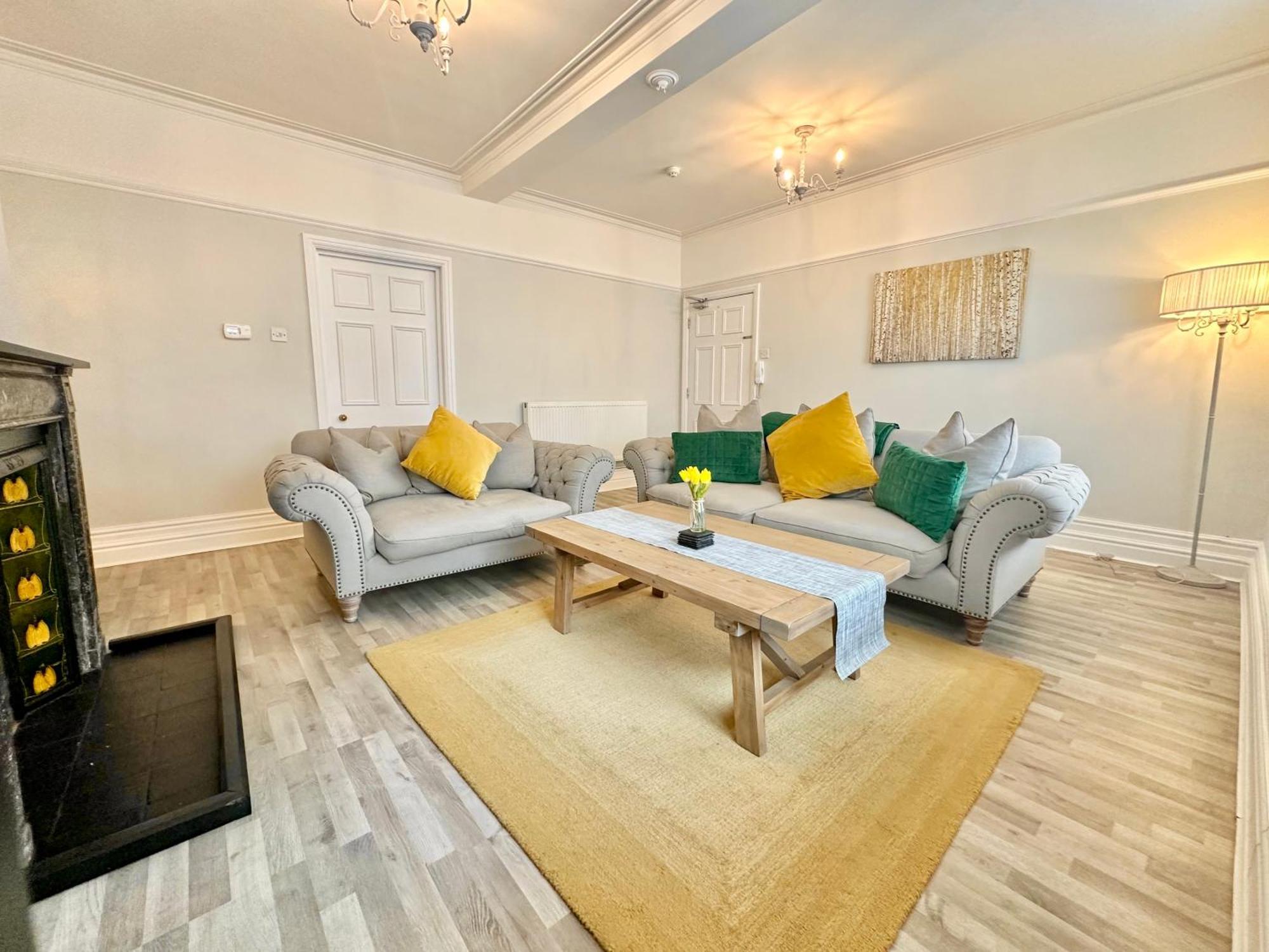Gillygate Nest With Free Allocated Parking ยอร์ค ภายนอก รูปภาพ